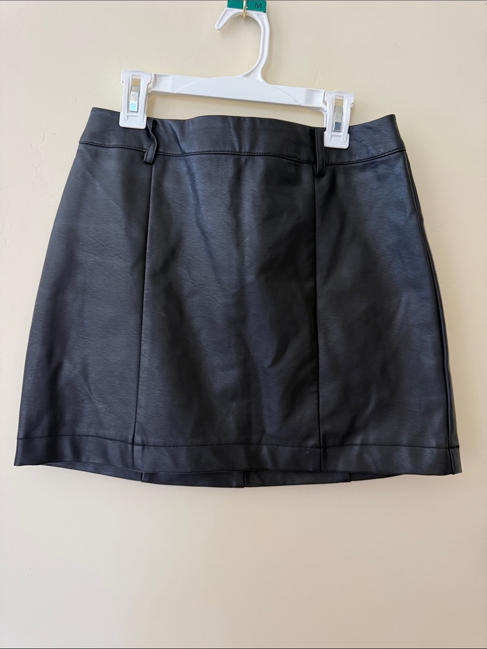 Forever 21 Black Faux Leather Mini Skirt Size M NWOT Concert, Festivals, Club